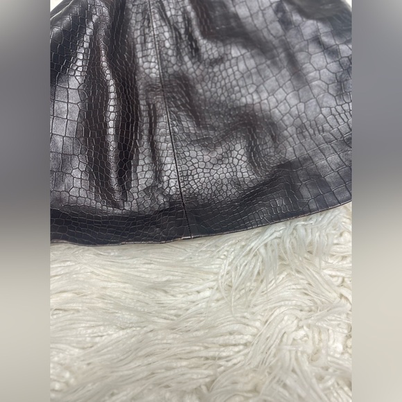 Riley Lamb Leather Mini Skirt in Chocolate-size 4 - Picture 7 of 10